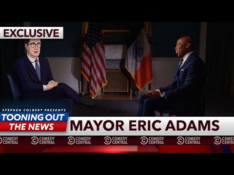 大新聞》就警察、寶石和艾伯特州長問題詢問市長埃裡克-亞當斯 (Big News Questions Mayor Eric Adams on Police, Gems, and Gov. Abbott)