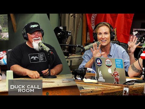 Korie Robertson Goes Full Redneck in Debate with Bella | Duck Call Room #137
