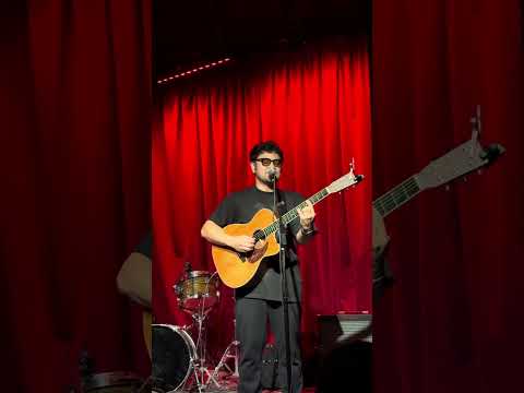 Gabe Bondoc performs “Gentleman Don’t” with “Sweatshirt” intro at Hotel Cafe, Los Angeles 1.18.25