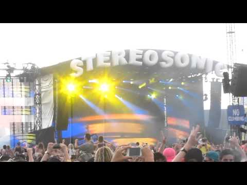 Avicii - Levels @ Stereosonic 2012 Melbourne