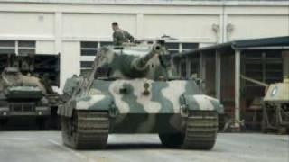 preview picture of video 'Tigre II Musée des Blindés Saumur'