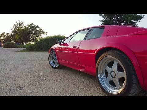 Lotus Esprit S4S Car shoot with Dorset_drone_shoots