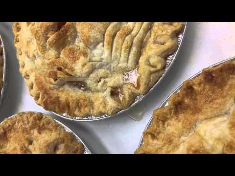 download lagu mp3 mp4 Apple Pie Bakery Pa, download lagu Apple Pie Bakery Pa gratis, unduh video klip Apple Pie Bakery Pa