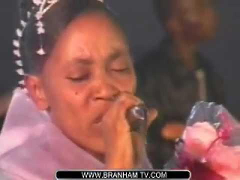 HENRIETTE FUAMBA, CONCERT LIVE