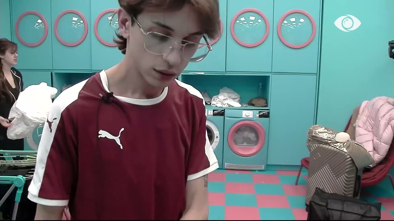 “Do të të vijë dhe ty dita”/ Debat mes Krisës dhe Vserlos: Laj ndonjë rrobë...