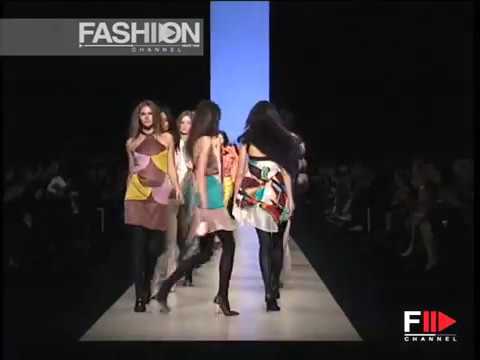 "Missoni" Autumn Winter 2003 2004 Milan 4 of 4 Pret a Porter Woman by FashionChannel