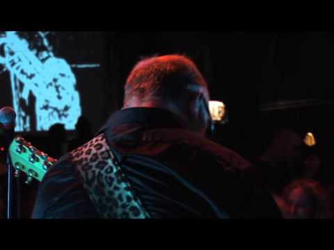 Anton Goudsmit and the Ploctones play 050