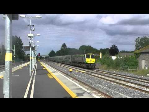 Irish Rail 201 loco 232 + mk4 set 4005 passes Hazelhatch going to Cork with a horn