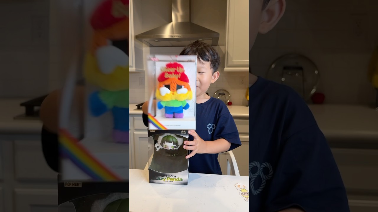 Opening every blind box in the world (Lazy Panda Skullpanda)