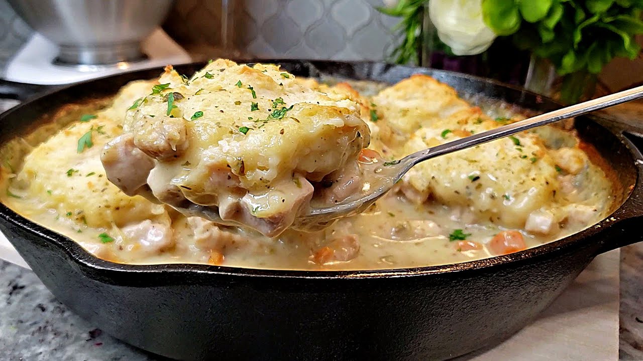 CHICKEN AND BISCUITS Creamy Chicken and Biscuits Bake One Pot Meal