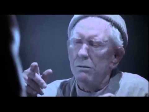 ¡De pie hijo de perra! Porque Micky te ama