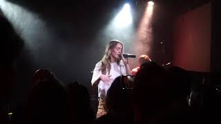 Anna Of The North - &quot;Feels&quot; (Live @ Resident DTLA, Los Angeles, CA 11-8-2018)