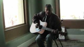 Malcolm Holcombe - Sittin' Sad - Backstage: Tennessee Shines