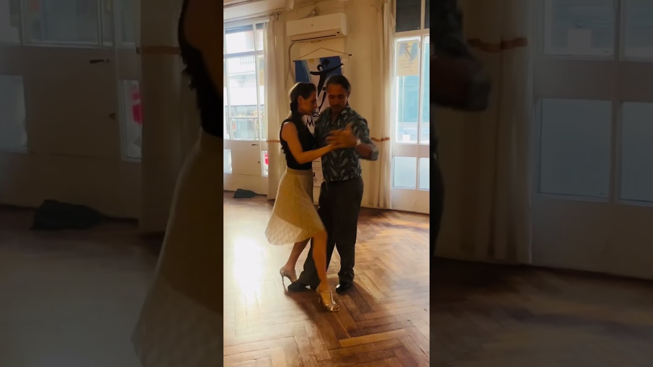 Tango. Impro . Gustavo Rosas.Demo de la clase con Eugenia en La Escuela Mundial.FEB 2024.ARG.#tango