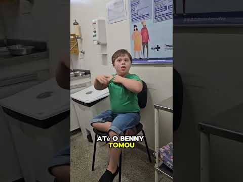 Taking vaccine #influenza #h1n1 #zegotinha #sus #vaccination #downsyndrome #disability #autism