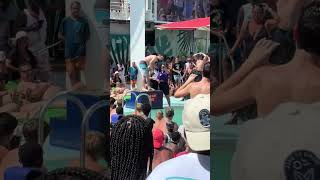 @RoyalCaribbeanBlog #cruiselife #cruisetok #funnymoment #cruiseship #royalcaribbean #TrendTokApp