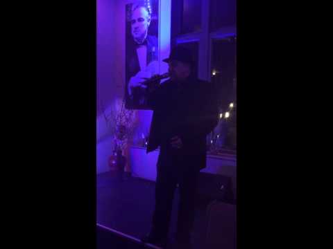 André Hazes imitator