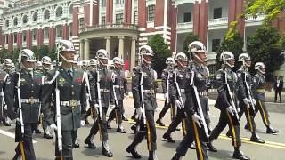 520三軍儀隊經過