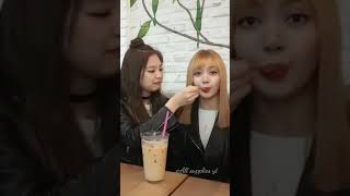 Lisa want some food Black pink🤣 funny whatsapp 