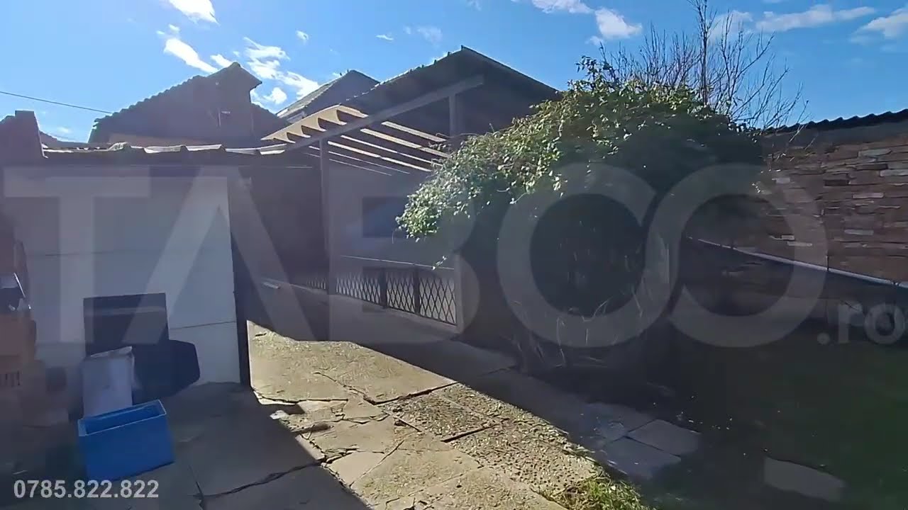 COMISION 0% Casa individuala de vanzare cu gradina acces auto si garaj - Video