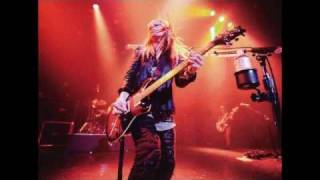The Last Chorus &amp; Guitar Solo from Drive Away - Orianthi Live in Japan