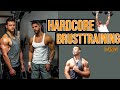 BODYBUILDER IM GYM - CHEST DAY