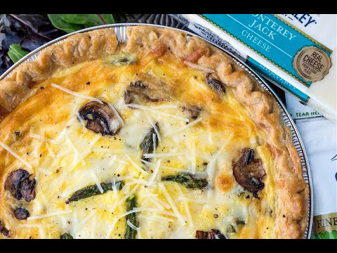 Cheesy Asparagus and Mushroom Quiche Deserves a Place on Your Brunch Menu