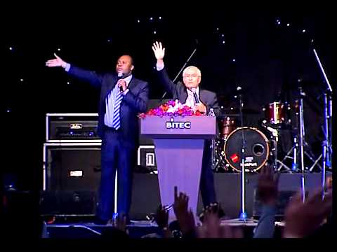 Benny Hinn-Henry Madava-Dag in Grory Filled Thailand 2012,3_2