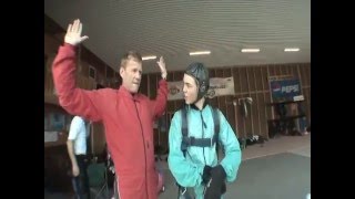 preview picture of video 'Rudi Samseth is skydiving'