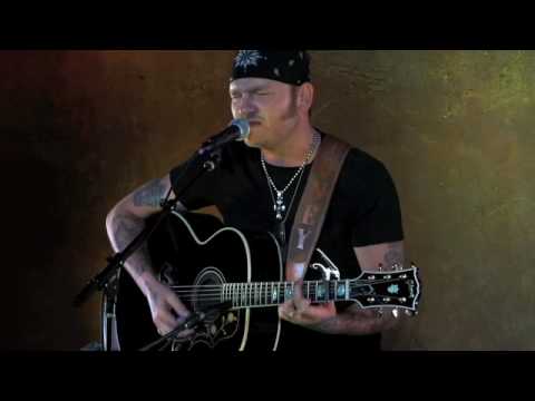 Stoney LaRue, Acoustic - Love You For Loving Me, High Quality