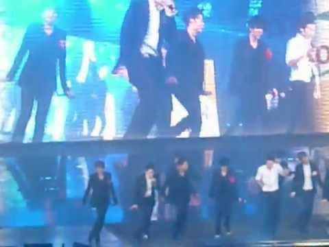 120406 Super Show 4 in Paris - Rokkugo!