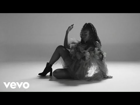 GiHRL - Hard Feelings [Official Music Video]