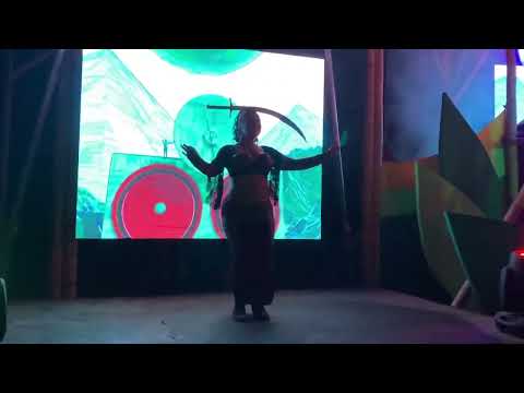 Performing bellydance on the main stage at lucidity Festival 2022.