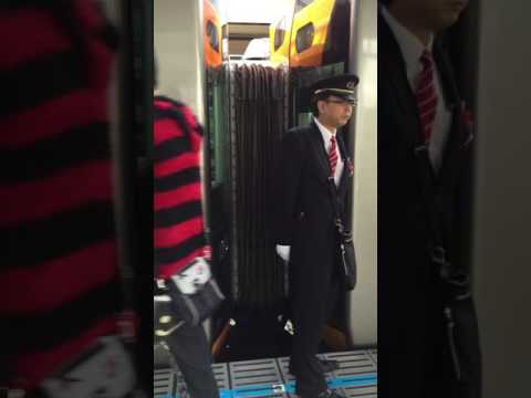 機械情報工学科 阪神1000系快速急行尼崎駅切り離し