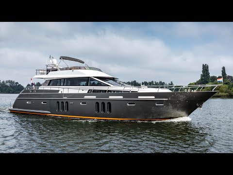 Pacific Pearl 205 - modern yacht with spacious interior