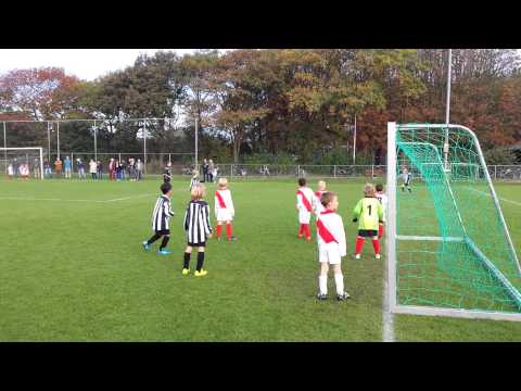 IJmuiden F2 - SVIJ F4 (18-10-2014)
