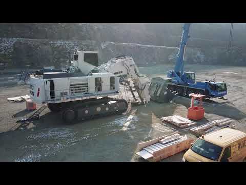 Liebherr - Electric R 9200 E Mining Excavator