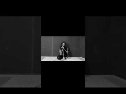 Tóth Andi éneklés.