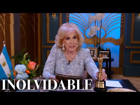 "Thank you APTRA!" Mirtha was moved and showed her gratitude for the Martín Fierro she received.