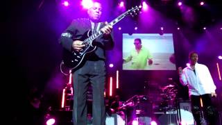 The Jacksons Push Me Away live at Manchester Apollo 27th February 2013 Unity Tour