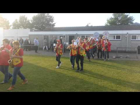 De stoet bij FC Schadewijk