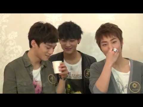 {ENG SUB} 120420 EXO-M Yinyuetai Interview Part 3/4