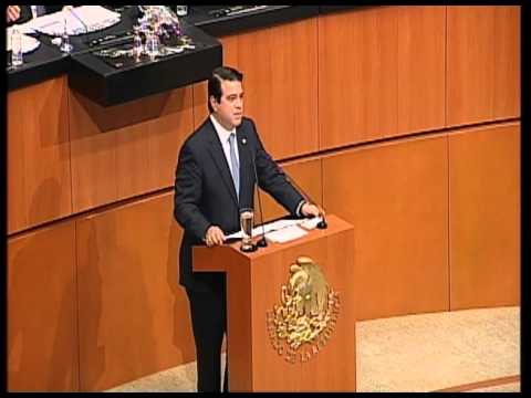 Sen. Gerardo Flores destaca que Alberto Baillères ha fomentado la formación de miles de mexicanos