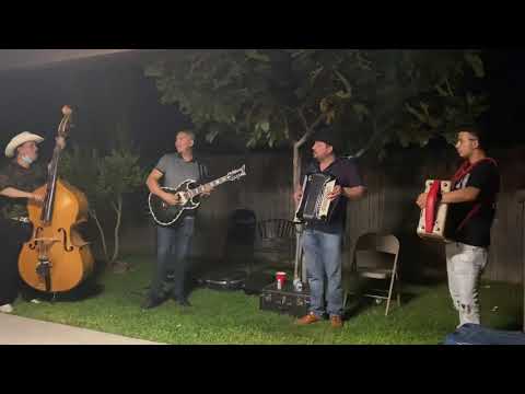 Valente Quintero - Los Chacaleños Ft. Leo Beltran