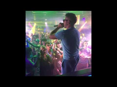 Mc Pat Flynn - Summer Vibes (Party With The Mc)