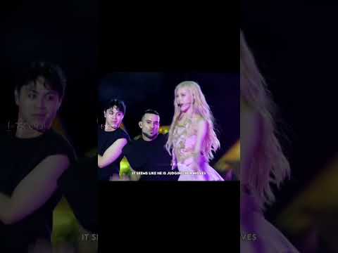 This backup dancer reaction to Jisoo and Rosé is weird #jisoo #rosé #blackpink #shorts
