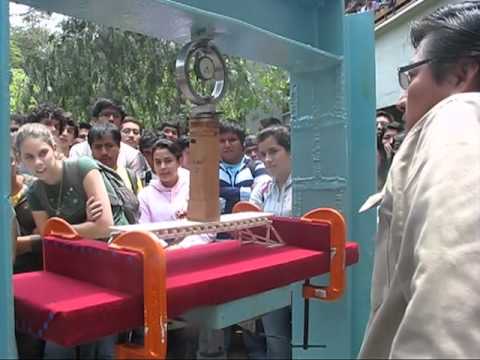 Concurso de puentes 2010 - Facultad de Ingeniería