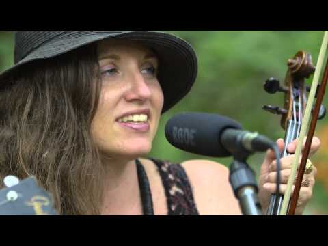 Jolie Holland - Tell Me That It Isn't True (Live on KEXP @Pickathon)