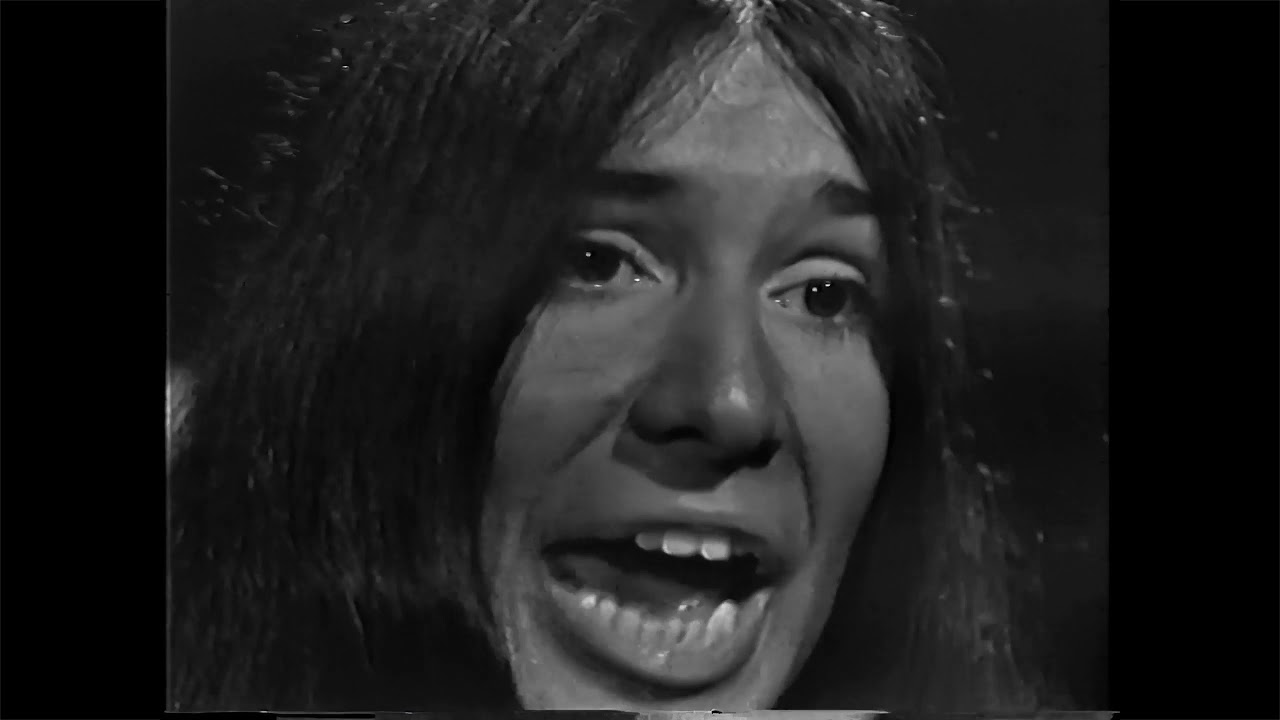 Buffy Sainte-Marie - My Country 'Tis of Thy People You're Dying