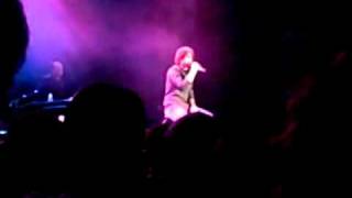 Josh Groban sings Pearl Jam